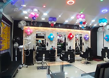 Sarathe'S International hair and beauty family Salon