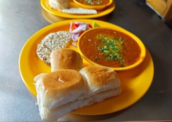 3 Best Fast Food Restaurants in Rajkot, GJ - ThreeBestRated