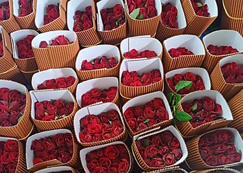 Seeman Malaragam Flowers and Garlands