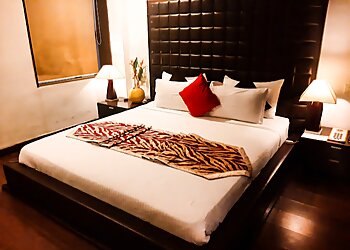 Seventeen Degrees Hotel