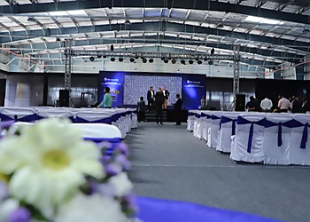 Showbizz Entertainment