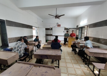 Shree Mahavir Jain Charitra Kalyan Ratnashram