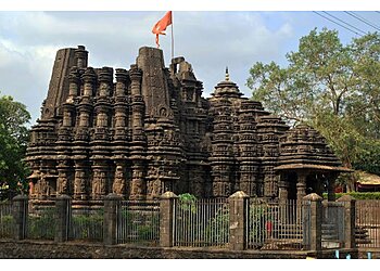 Ulhasnagar Temples Shri Ambreshwar Shiva Temple image 1