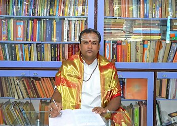 Gulbarga Astrologers Shri Renukacharya Jyotish Margdarshan  image 1