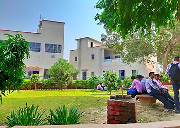 Shri Varshney College