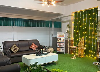 Signature Premier Luxury PG For Women