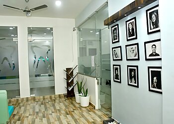 Smile Ray Super-Speciality Dental Clinic