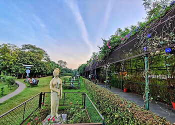 Sneh Rashmi Botanical Garden