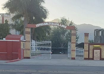 Sophia Girls' College (Autonomous)