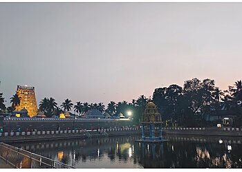 Sri Kokilambigai Vudanurai Sri Thirukameswarar Temple