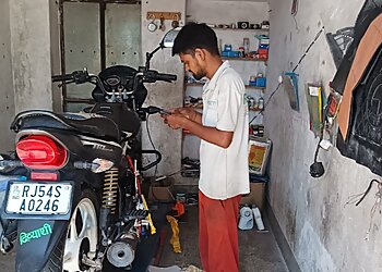 Srishti biker's clinic lab