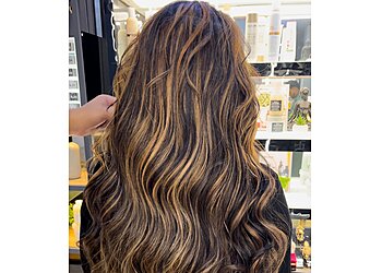 Style Mantra Beauty Salon