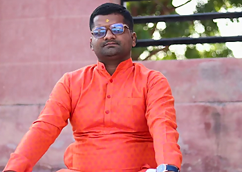 Sumit Vyas Vastu Consultant & Astrologer