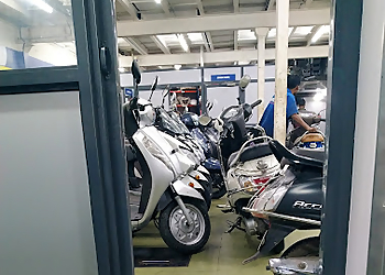 Suzuki-PRB Automobile