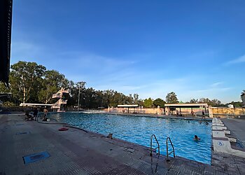 Tarantaal Swimming Pool
