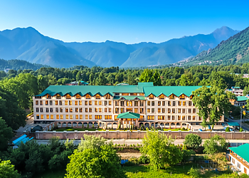 The Dewan by Royal Naqash