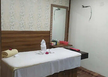 The Grand Spa & Salon