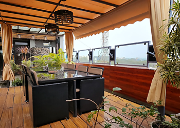 The Reef Rooftop Restaurant