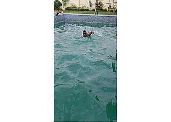 The Sunshine Pool & Mini Resort