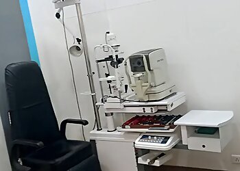 Titan Eye+ Bittan Market