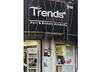 Nagpur Beauty Parlours Trends The Salon image 1