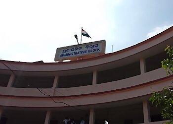 Udayanath Autonomous College Of Science & Technology