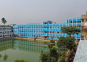 Uluberia College