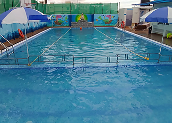 V Fitness Swimmingpool