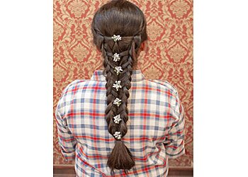 Vinitas Hair & Makeup