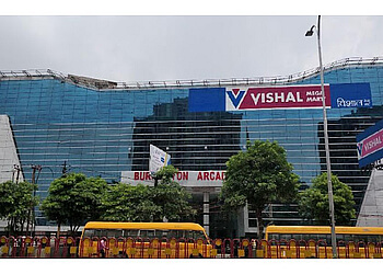 Vishal Mega Mart Lucknow