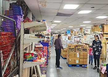 Vishal Mega Mart Ludhiana