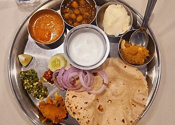 Pune Buffet Restaurants Vishnuji Ki Rasoi Pune  image 1