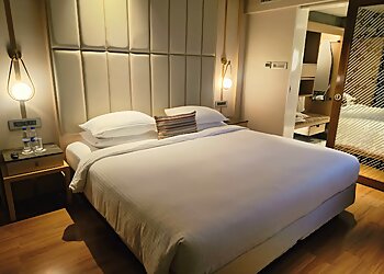 Vivanta Vijayawada, MG Road