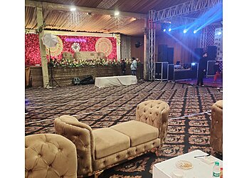 White House Banquet & Lawn